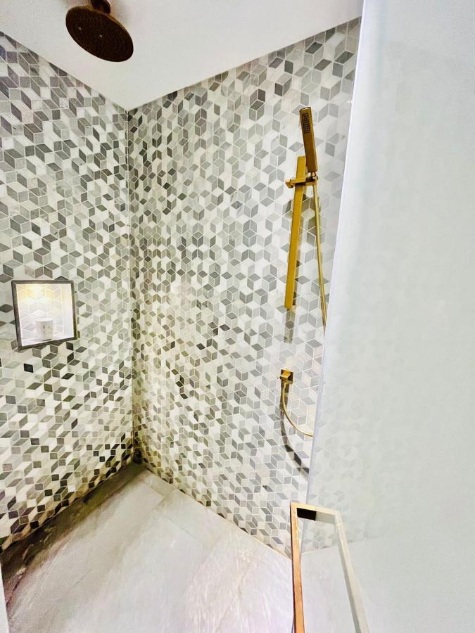 Apartment Five Palm Jumeirah - 2 Bedrooms & Maid In A Splendid - Modernlux Dubai